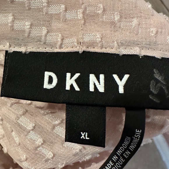 DNKY Blouse Swiss Dot Size XL 
Office Spring Summer Church Sheet Lightweight - Picture 4 of 4